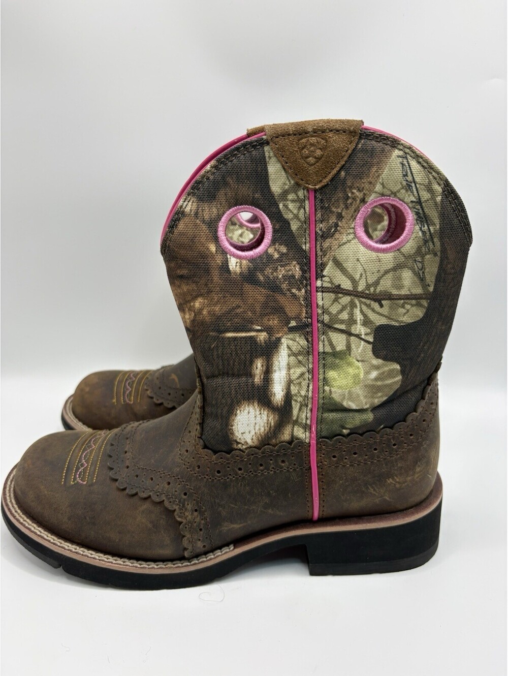 Ariat Fatbaby Camo Boots Women’s Pink Camouflage Cowboy Boots Size 7.5 B NWOB